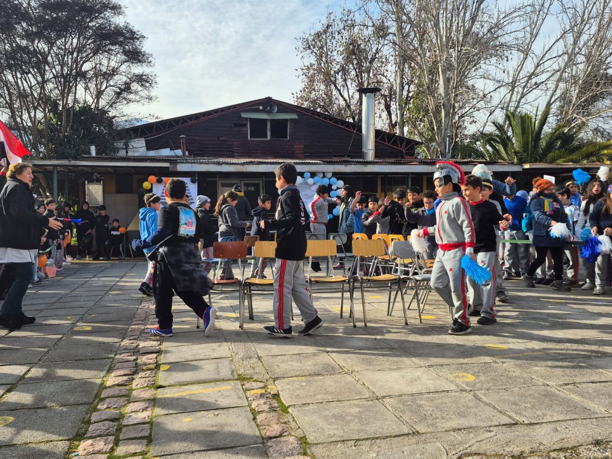 Alumnos del II Ciclo Cierran con Entusiasmo su Semana de Alianzas