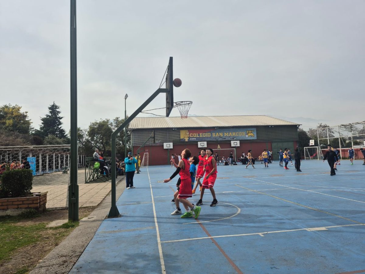 Olimpiadas BostonEduca de Básquetbol Intermedia Varones