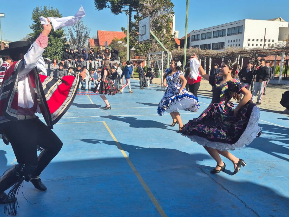 VIII versión del Campeonato de Cueca “Profesor Juan Escobedo”
