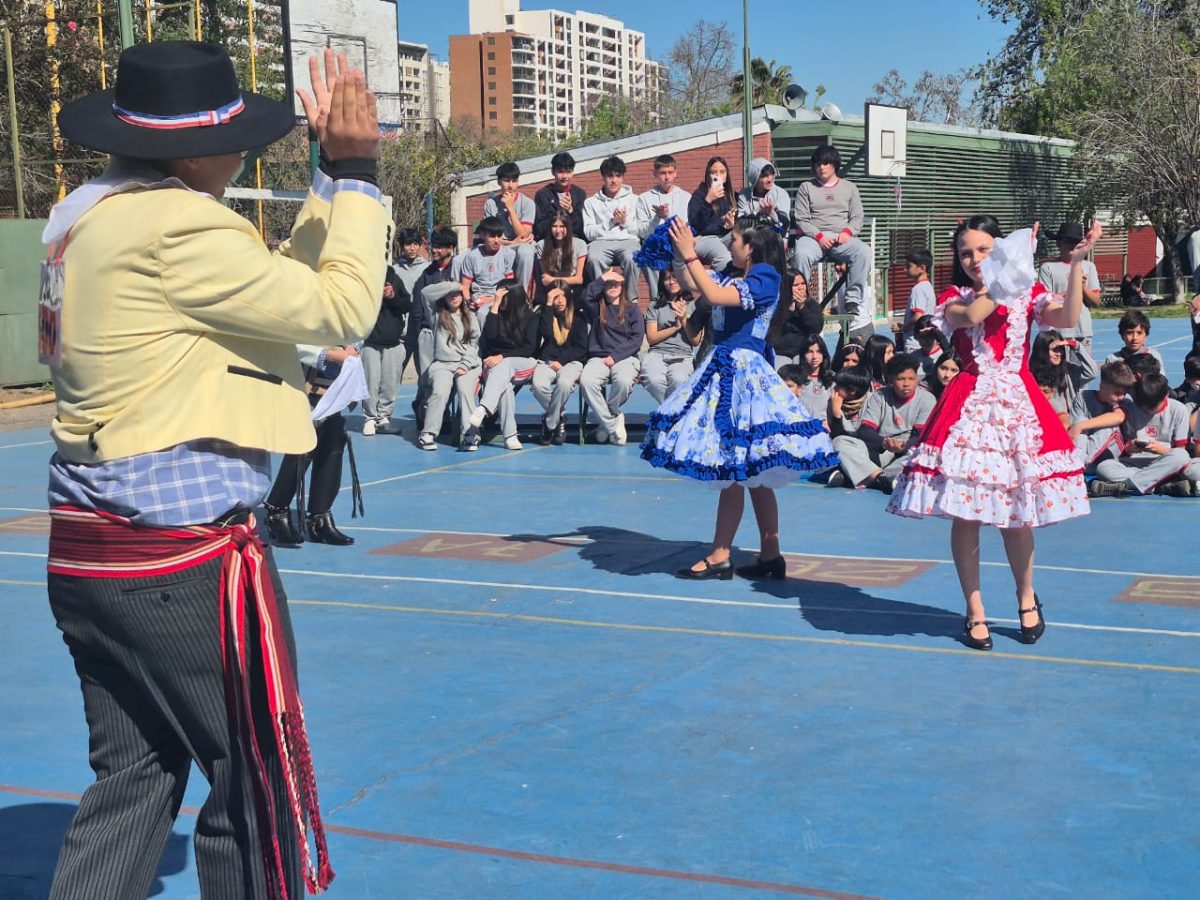 VIII versión del Campeonato de Cueca “Profesor Juan Escobedo”