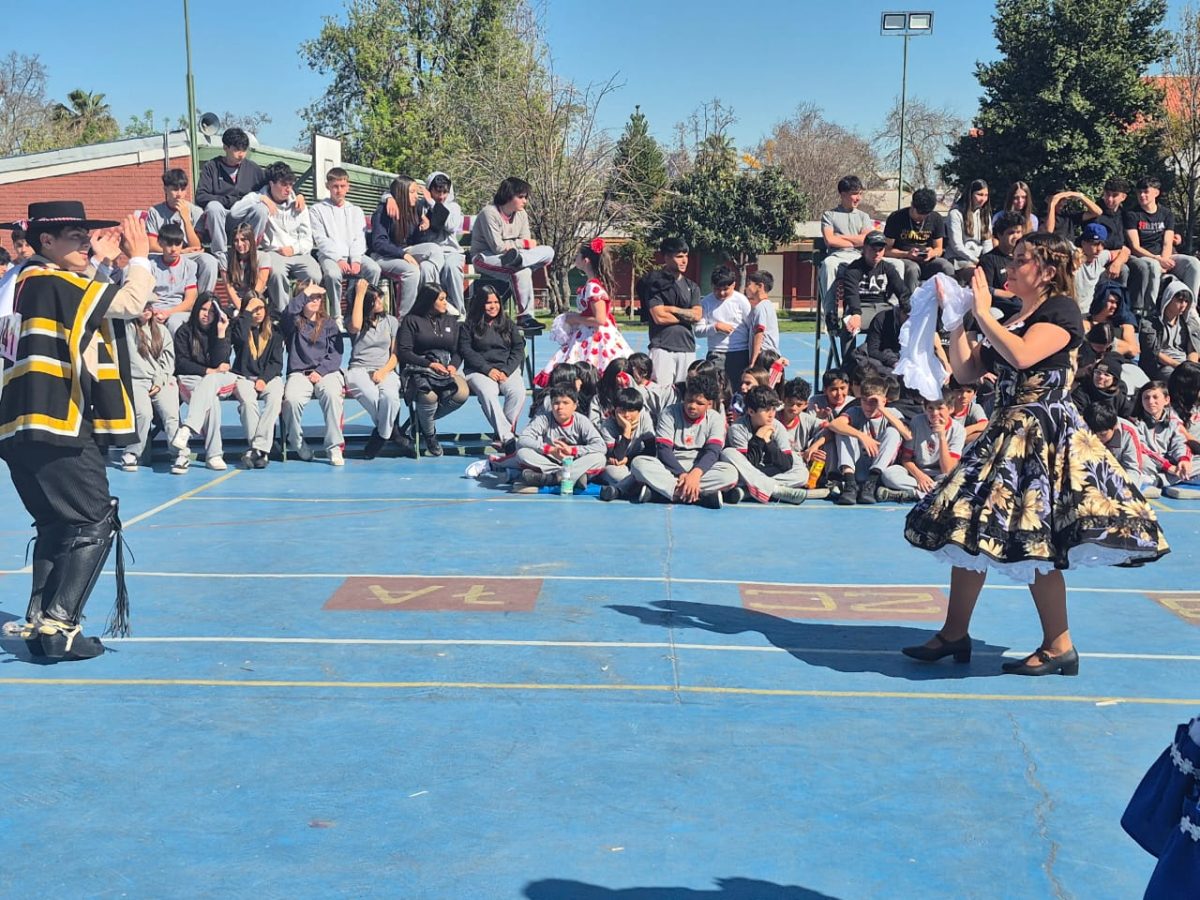 VIII versión del Campeonato de Cueca “Profesor Juan Escobedo”