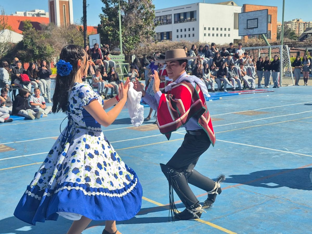 VIII versión del Campeonato de Cueca “Profesor Juan Escobedo”