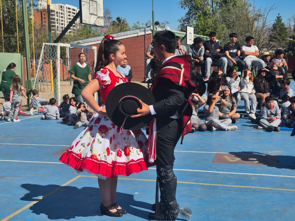 VIII versión del Campeonato de Cueca “Profesor Juan Escobedo”
