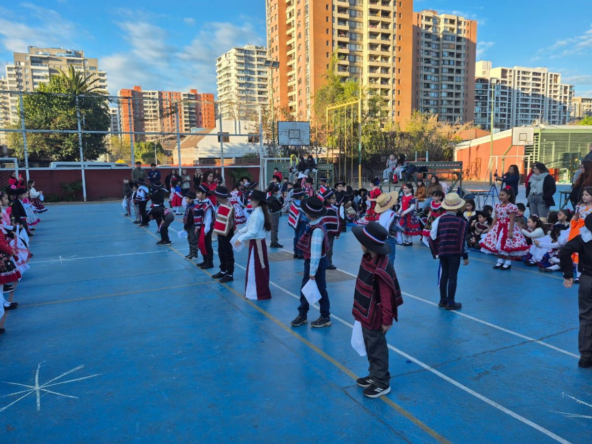 VIII versión del Campeonato de Cueca “Profesor Juan Escobedo”