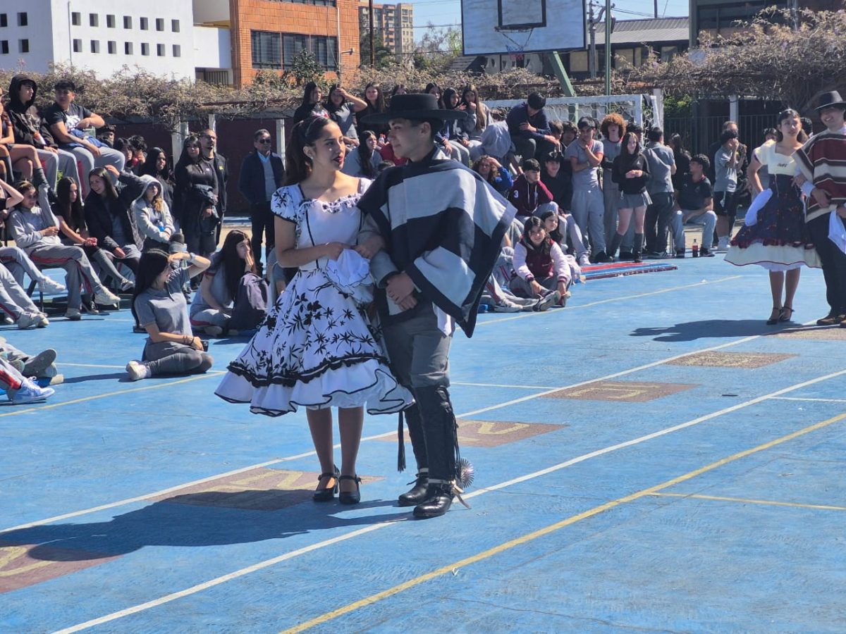 VIII versión del Campeonato de Cueca “Profesor Juan Escobedo”