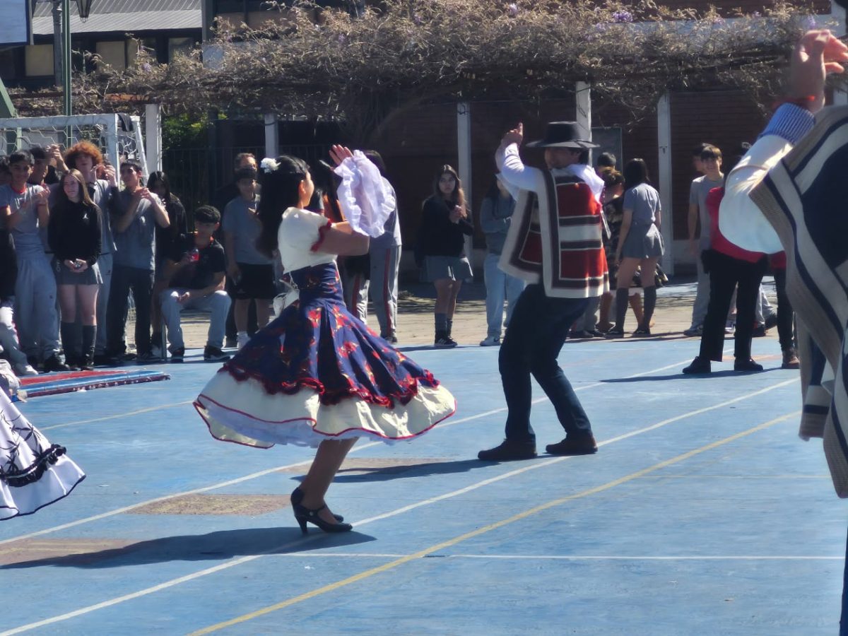 VIII versión del Campeonato de Cueca “Profesor Juan Escobedo”