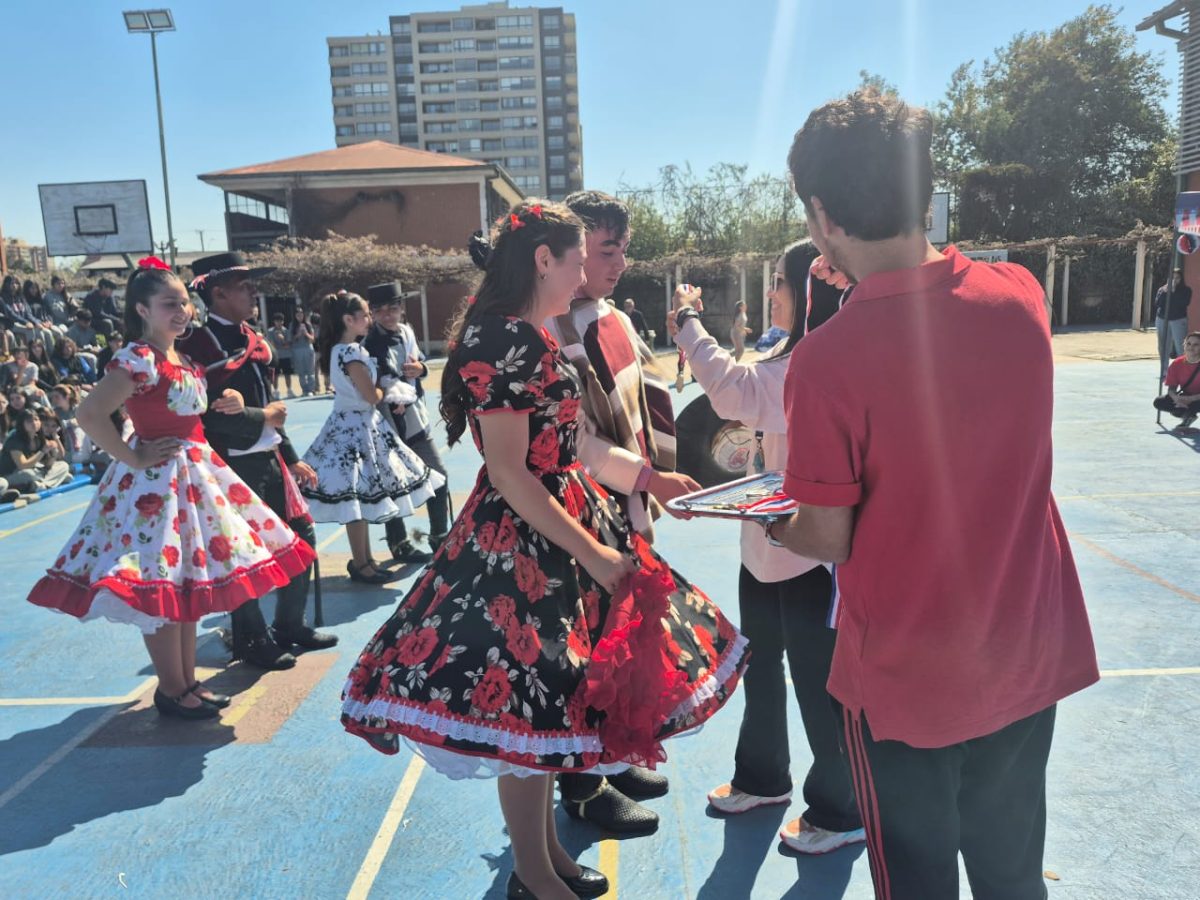 VIII versión del Campeonato de Cueca “Profesor Juan Escobedo”
