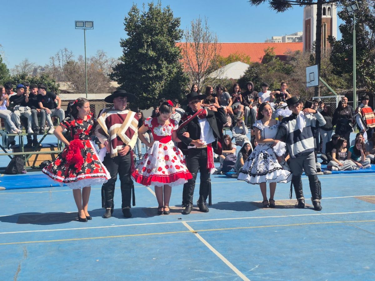 VIII versión del Campeonato de Cueca “Profesor Juan Escobedo”