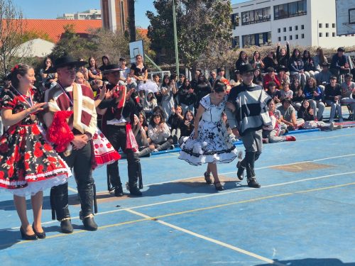 VIII versión del Campeonato de Cueca “Profesor Juan Escobedo”