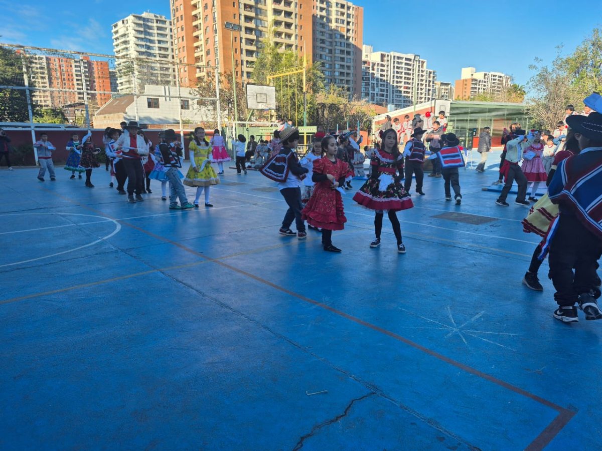 VIII versión del Campeonato de Cueca “Profesor Juan Escobedo”