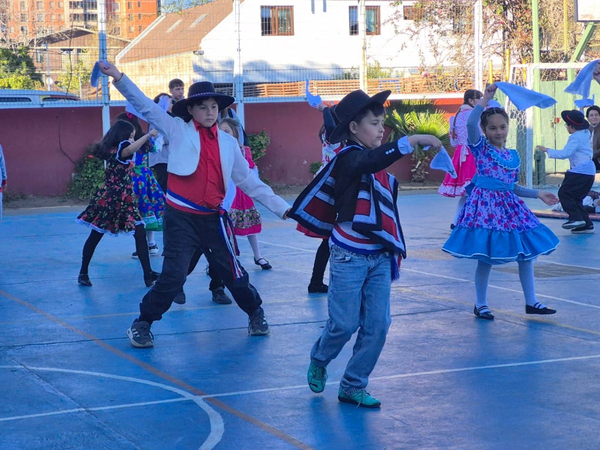 VIII versión del Campeonato de Cueca “Profesor Juan Escobedo”