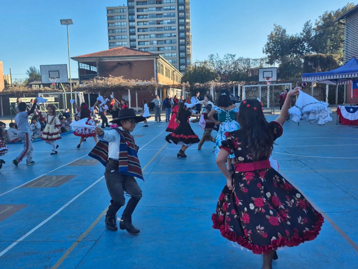 VIII versión del Campeonato de Cueca “Profesor Juan Escobedo”