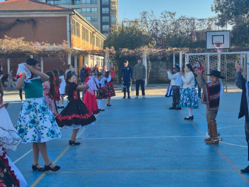 VIII versión del Campeonato de Cueca “Profesor Juan Escobedo”