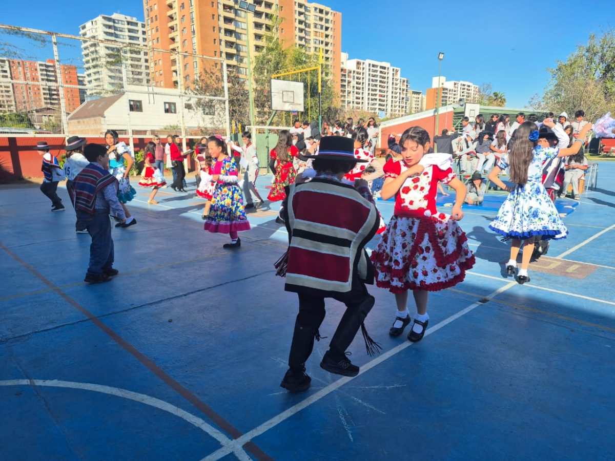 VIII versión del Campeonato de Cueca “Profesor Juan Escobedo”
