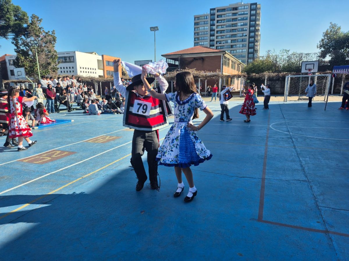 VIII versión del Campeonato de Cueca “Profesor Juan Escobedo”