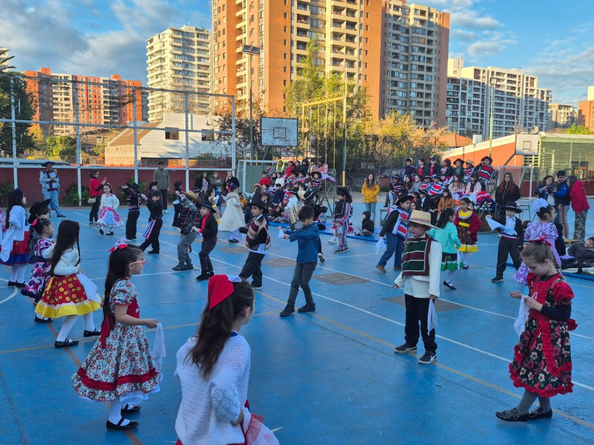 VIII versión del Campeonato de Cueca “Profesor Juan Escobedo”