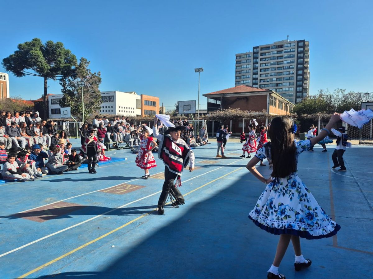 VIII versión del Campeonato de Cueca “Profesor Juan Escobedo”
