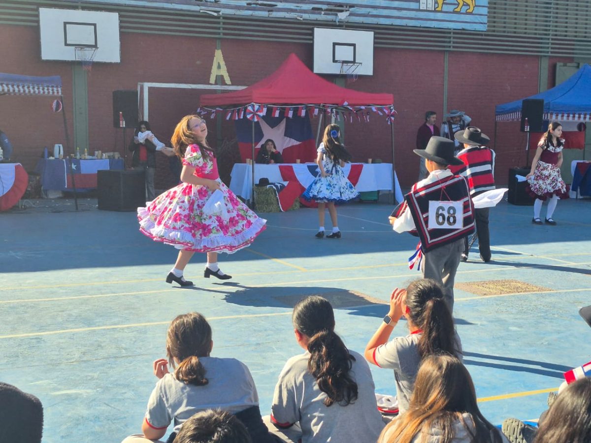 VIII versión del Campeonato de Cueca “Profesor Juan Escobedo”