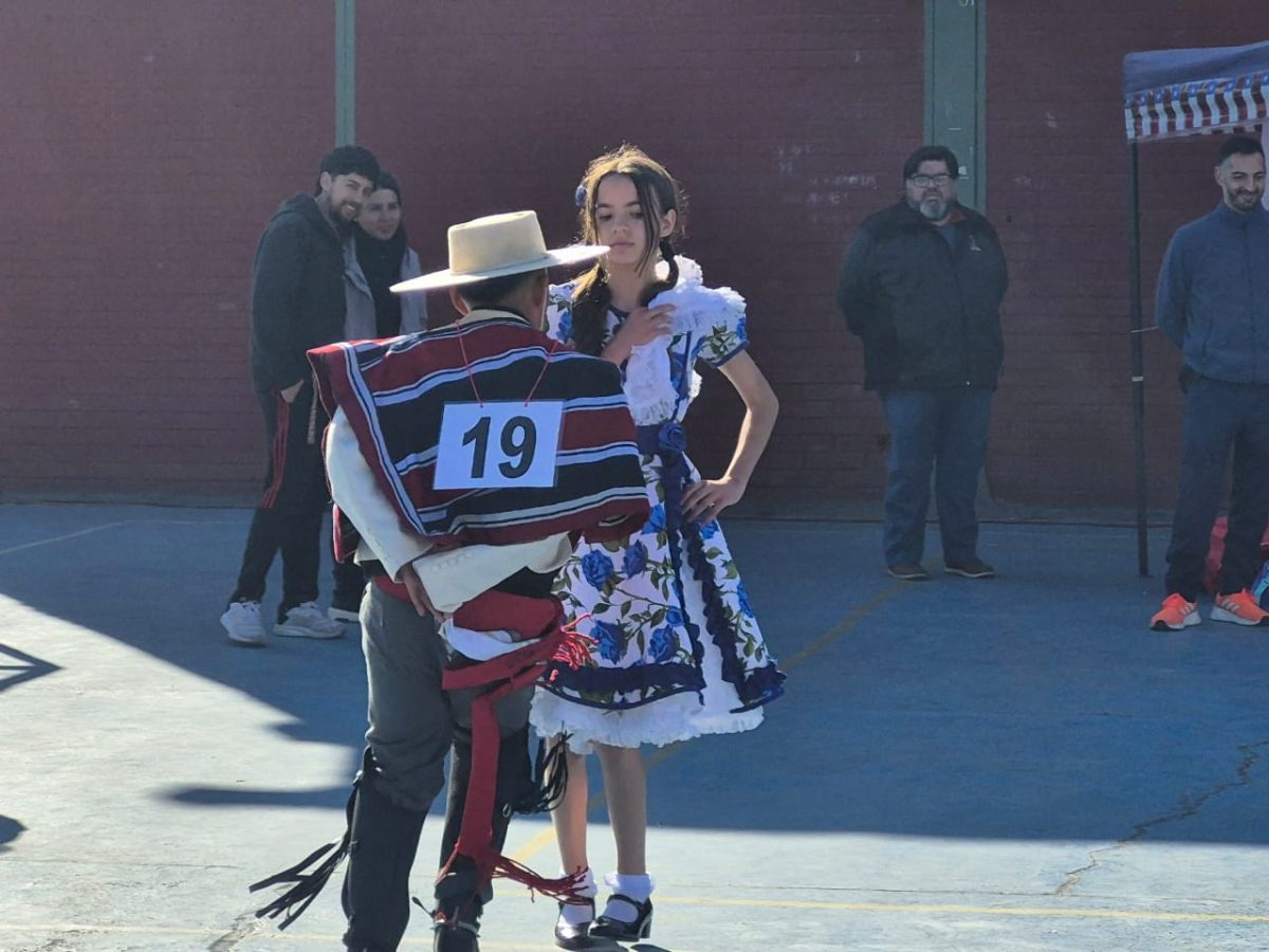 VIII versión del Campeonato de Cueca “Profesor Juan Escobedo”