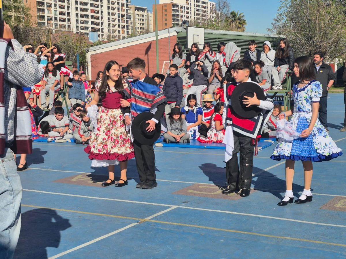 VIII versión del Campeonato de Cueca “Profesor Juan Escobedo”
