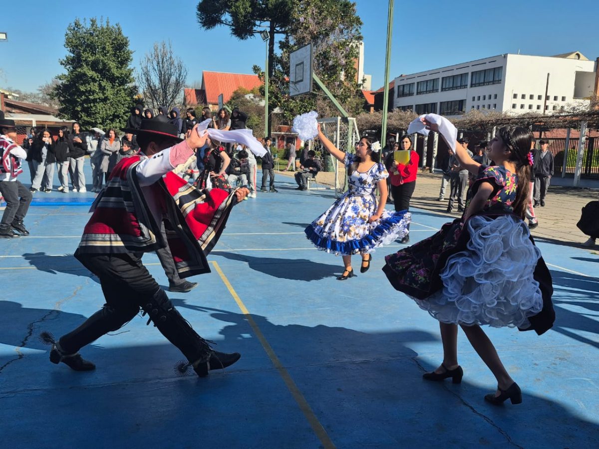 VIII versión del Campeonato de Cueca “Profesor Juan Escobedo”