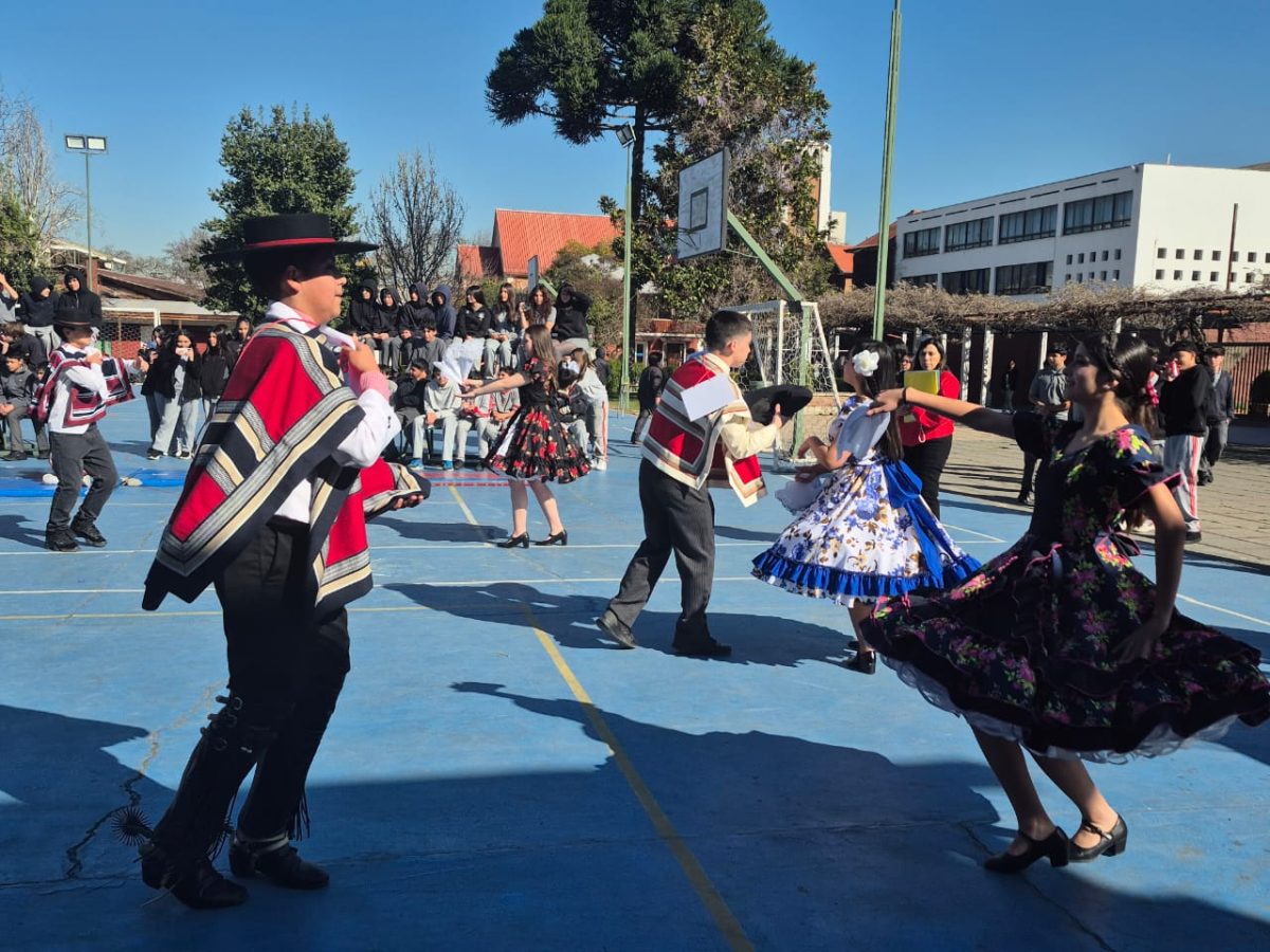 VIII versión del Campeonato de Cueca “Profesor Juan Escobedo”