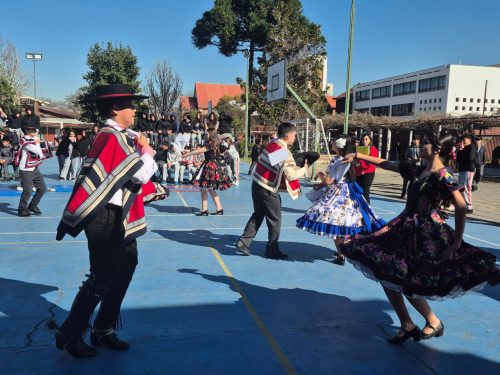 VIII versión del Campeonato de Cueca “Profesor Juan Escobedo”