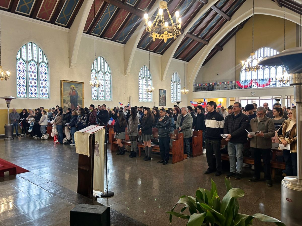 Con Fe y entusiasmo, la comunidad se reunió a orar por Chile, en la misa a la chilena