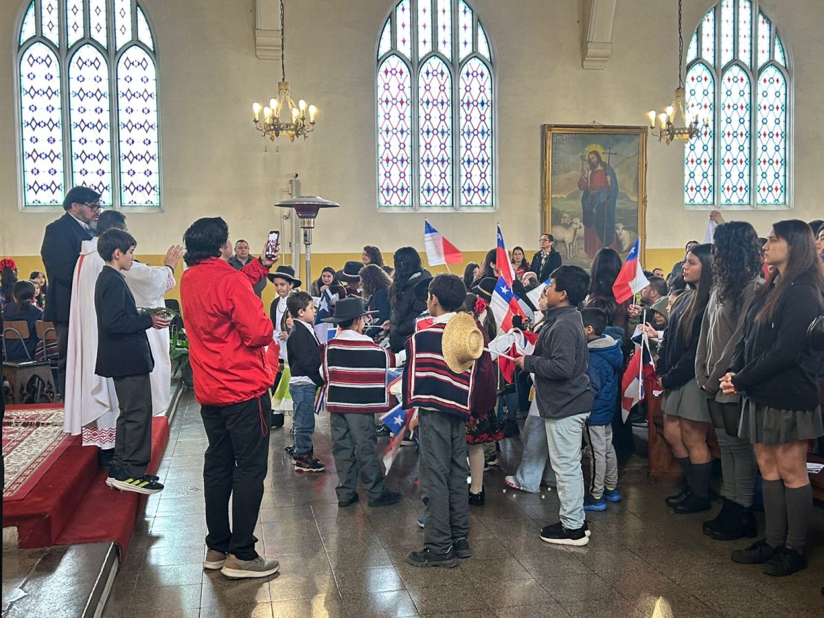Con Fe y entusiasmo, la comunidad se reunió a orar por Chile, en la misa a la chilena
