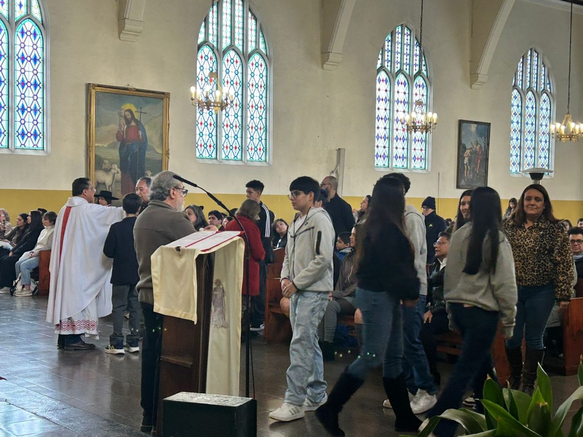Con Fe y entusiasmo, la comunidad se reunió a orar por Chile, en la misa a la chilena
