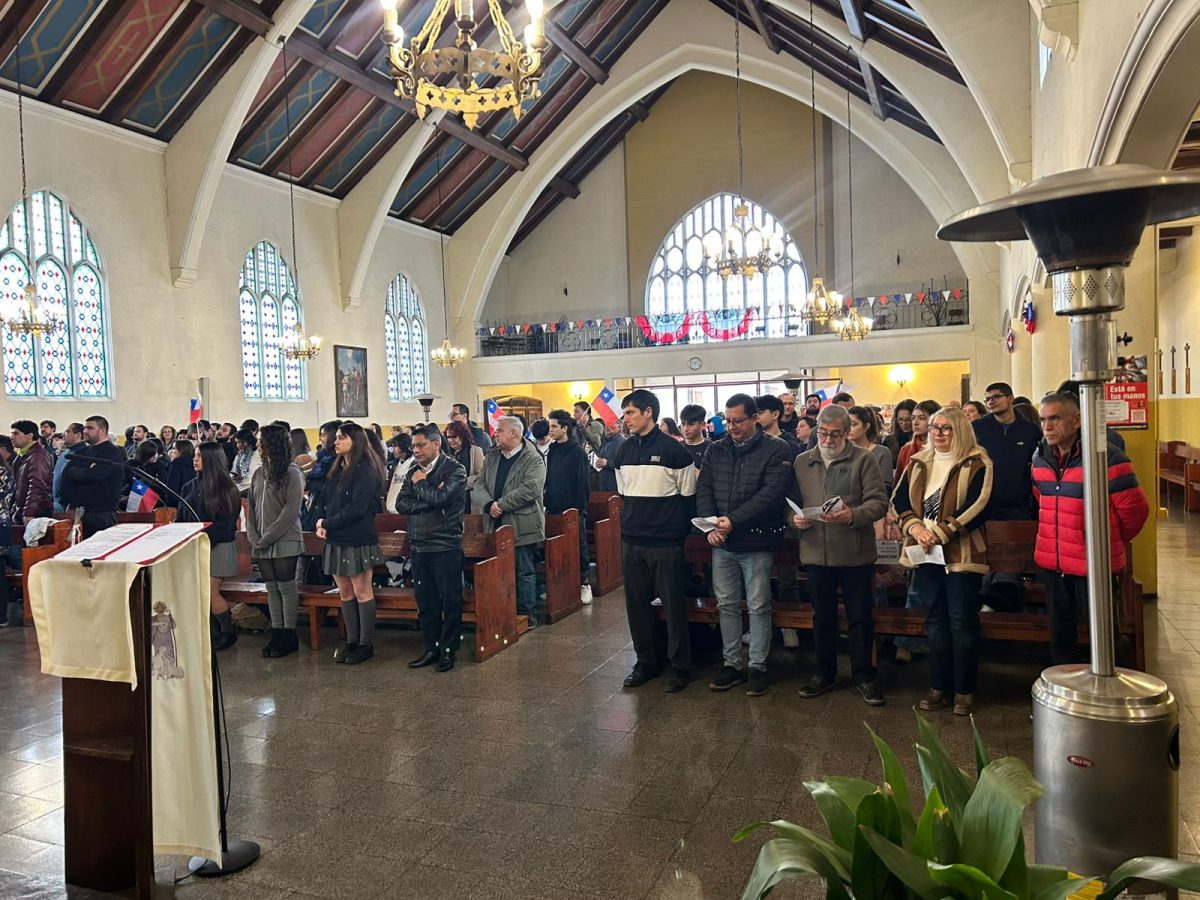 Con Fe y entusiasmo, la comunidad se reunió a orar por Chile, en la misa a la chilena