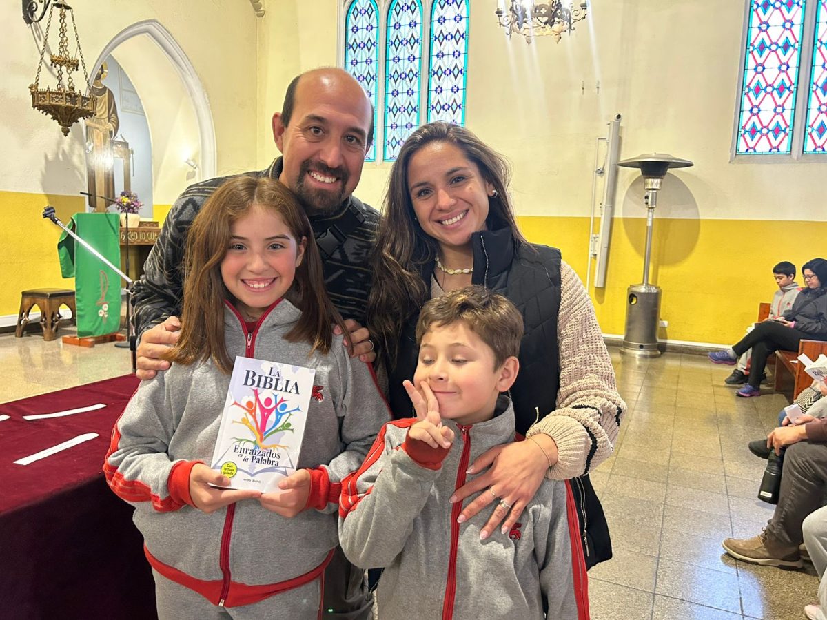 Niños y jóvenes de la Catequesis Eucarística, celebraron liturgia de entrega de la Palabra