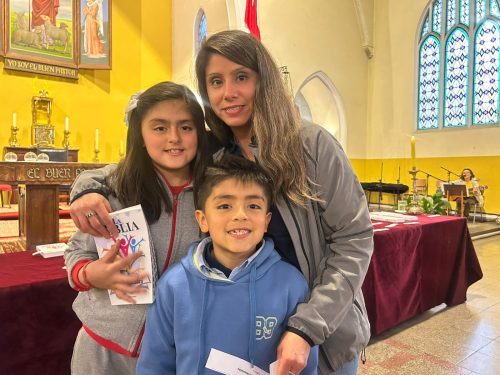 Niños y jóvenes de la Catequesis Eucarística, celebraron liturgia de entrega de la Palabra