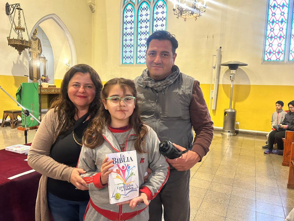 Niños y jóvenes de la Catequesis Eucarística, celebraron liturgia de entrega de la Palabra