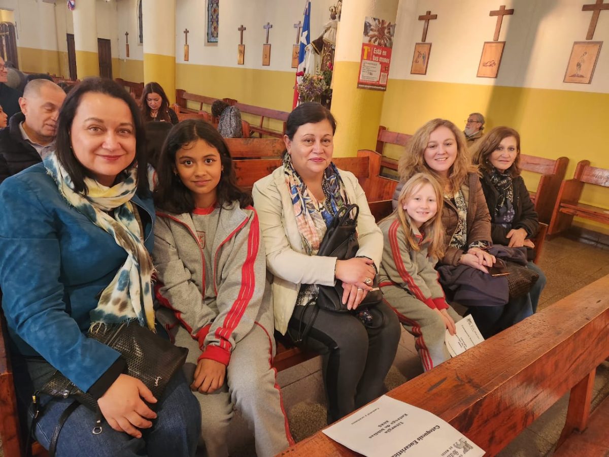 Niños y jóvenes de la Catequesis Eucarística, celebraron liturgia de entrega de la Palabra