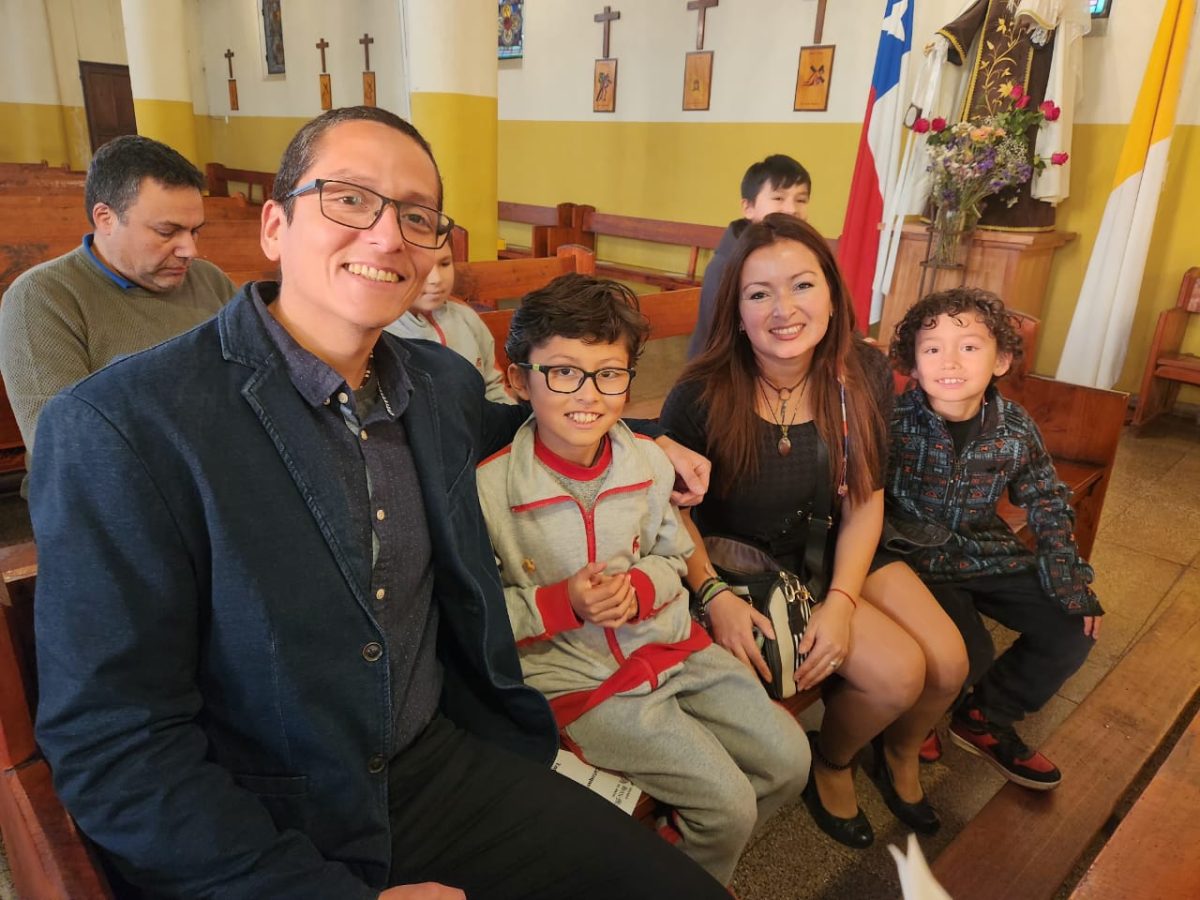 Niños y jóvenes de la Catequesis Eucarística, celebraron liturgia de entrega de la Palabra