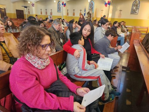 Niños y jóvenes de la Catequesis Eucarística, celebraron liturgia de entrega de la Palabra