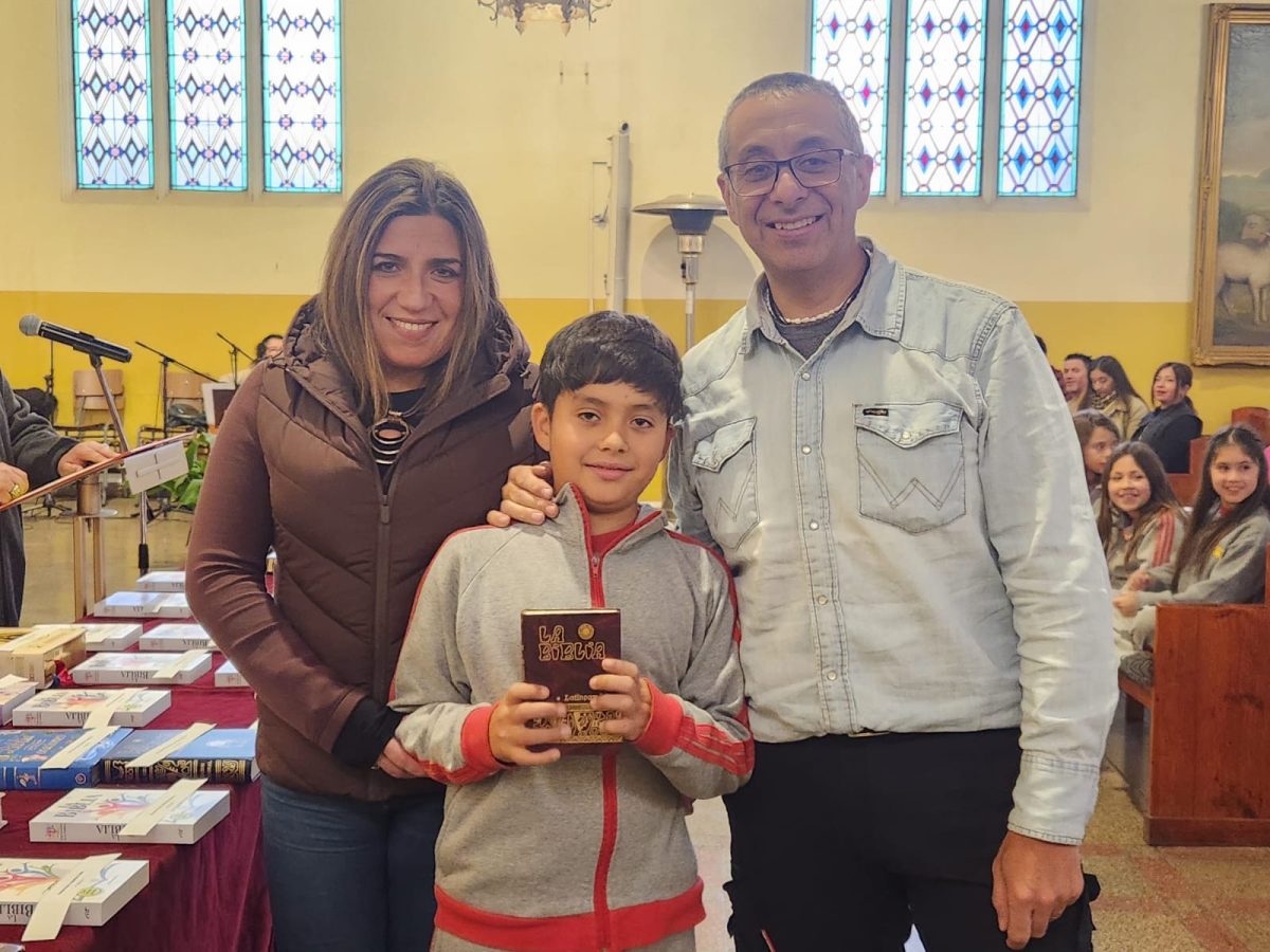 Niños y jóvenes de la Catequesis Eucarística, celebraron liturgia de entrega de la Palabra
