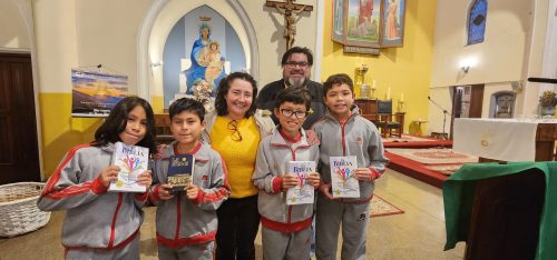 Niños y jóvenes de la Catequesis Eucarística, celebraron liturgia de entrega de la Palabra