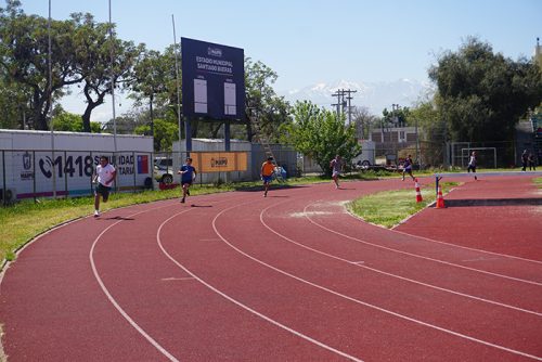 Atletismo 7° Básico a IV Medio – Olimpiadas BostonEduca 2025