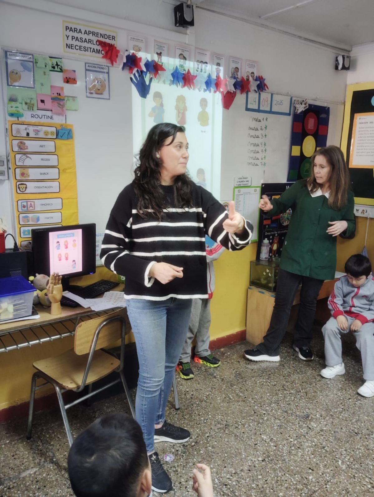 Conociendo la Lengua de Señas.