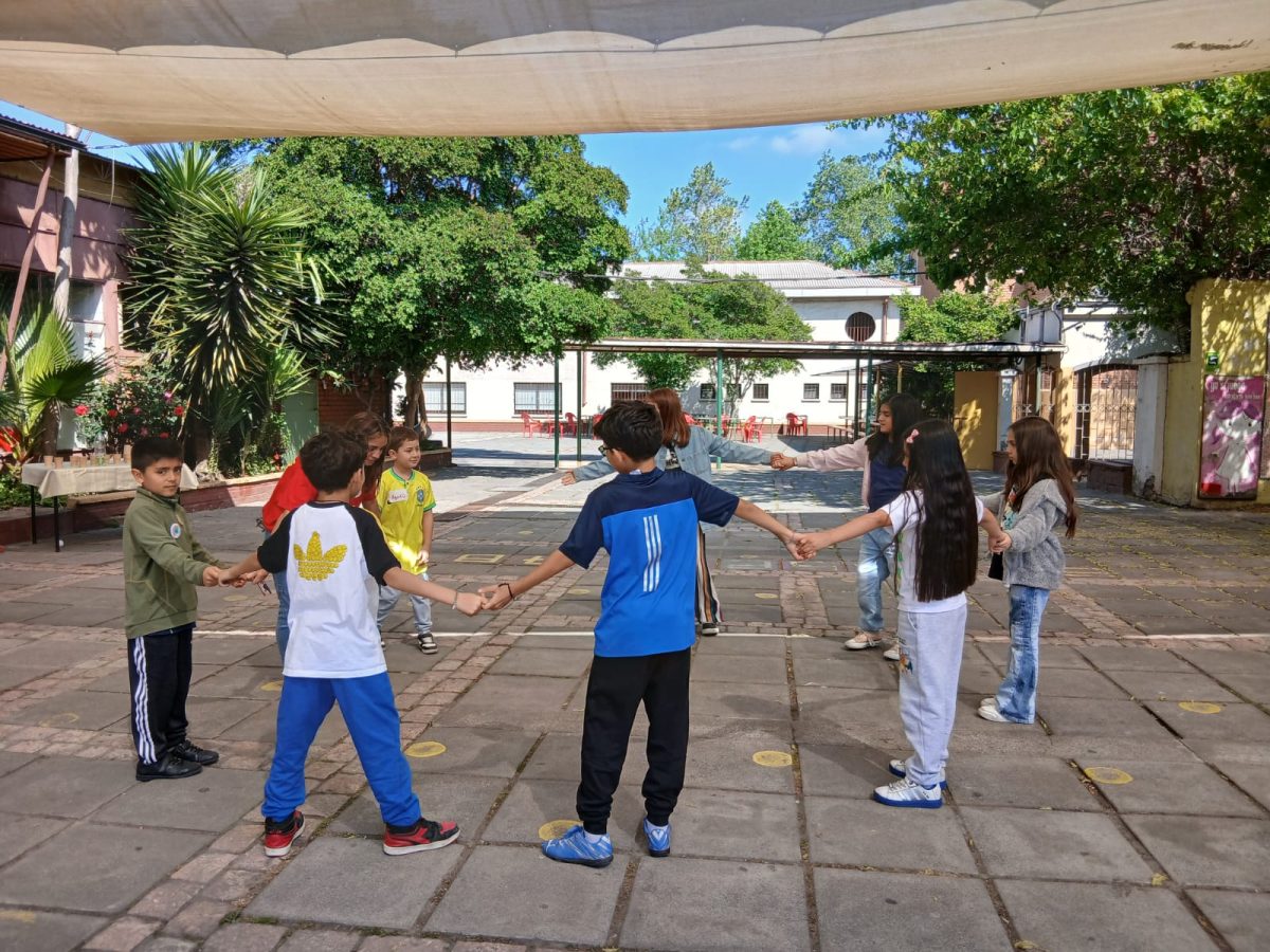 Pastoral de Padres del Colegio San Marcos Profundiza en la Eucaristía bajo la Luz de Emaús