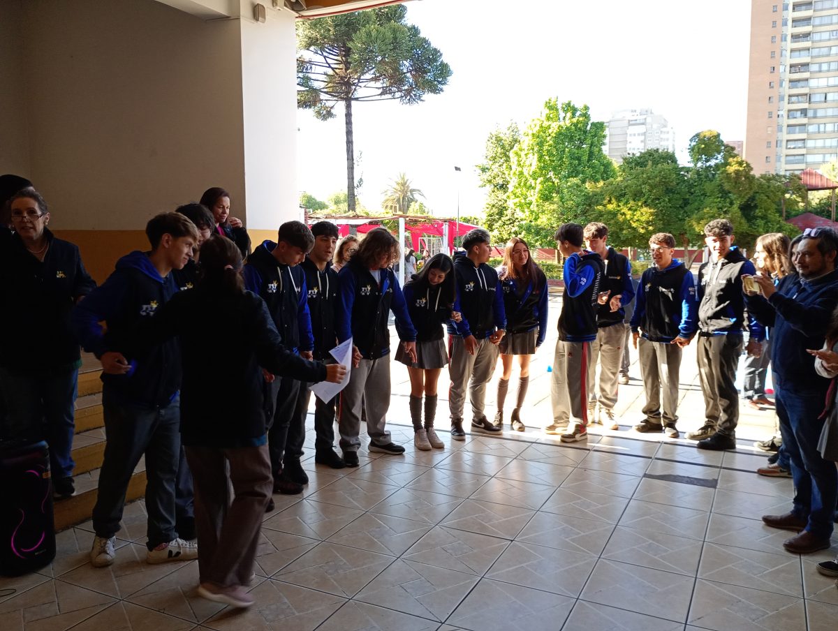 Emotiva despedida a los estudiantes de Cuarto Medio 2025