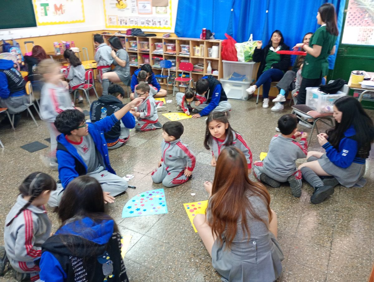 Emotiva despedida a los estudiantes de Cuarto Medio 2025