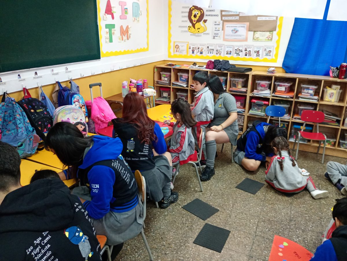 Emotiva despedida a los estudiantes de Cuarto Medio 2025