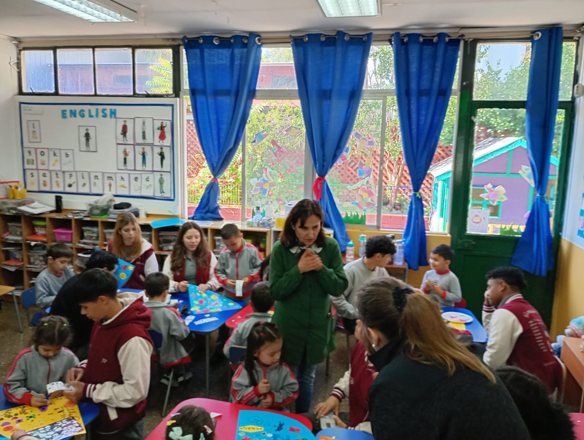 Emotiva despedida a los estudiantes de Cuarto Medio 2025