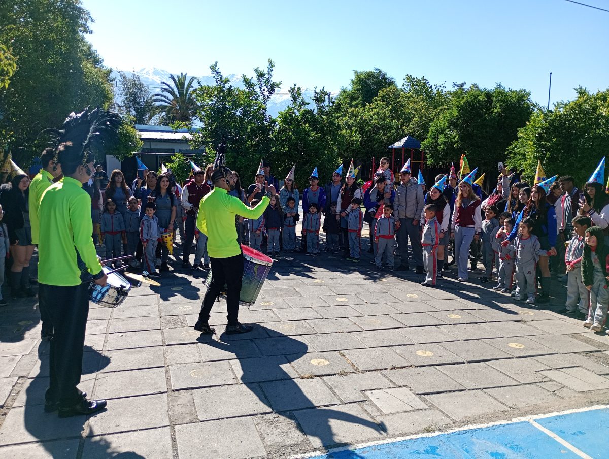 Emotiva despedida a los estudiantes de Cuarto Medio 2025