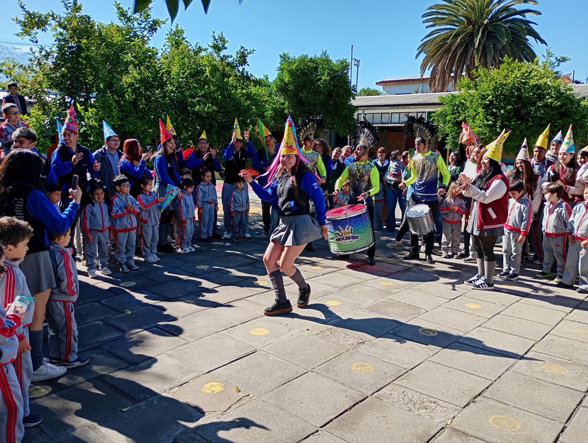 Emotiva despedida a los estudiantes de Cuarto Medio 2025