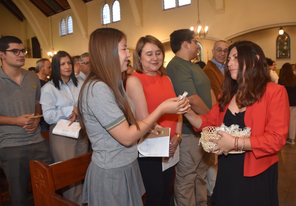 Emotiva Misa de Envío Despide a los Cuartos Medios del Colegio San Marcos de Macul