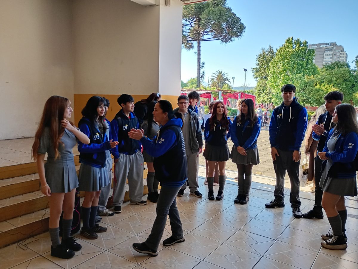 Emotiva despedida a los estudiantes de Cuarto Medio 2025